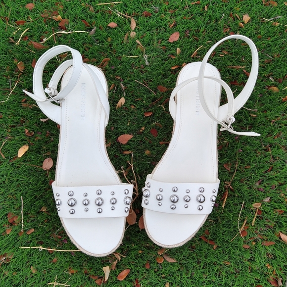 Marc Fisher Platform Espadrille Sandals in White - Picture 9 of 14
